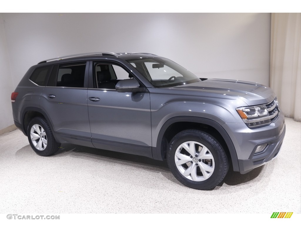 2019 Atlas SE 4Motion - Platinum Gray Metallic / Titan Black photo #1