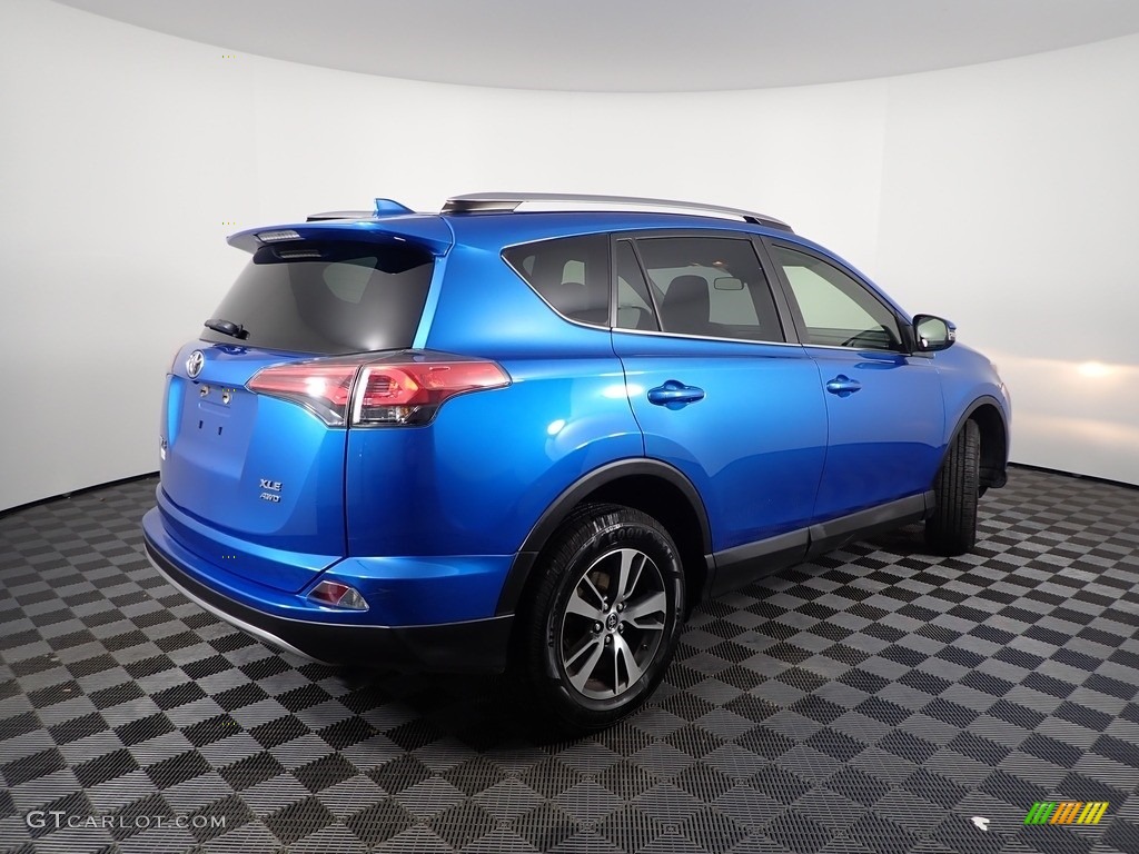 2017 RAV4 XLE - Electric Storm Metallic / Black photo #11