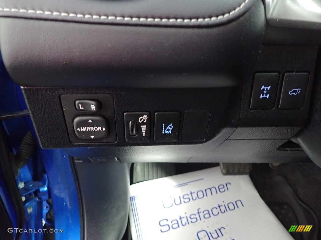 2017 RAV4 XLE - Electric Storm Metallic / Black photo #15