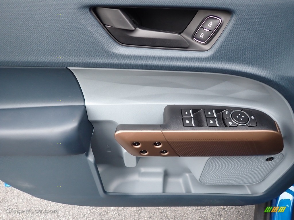 2022 Ford Maverick Lariat Hybrid Door Panel Photos