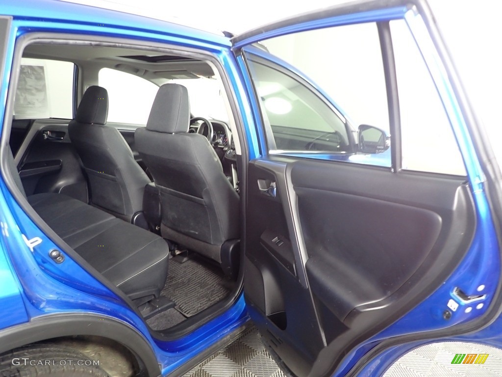 2017 RAV4 XLE - Electric Storm Metallic / Black photo #27