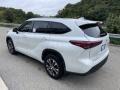 2022 Wind Chill Pearl Toyota Highlander XLE AWD  photo #2