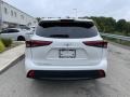 2022 Wind Chill Pearl Toyota Highlander XLE AWD  photo #8