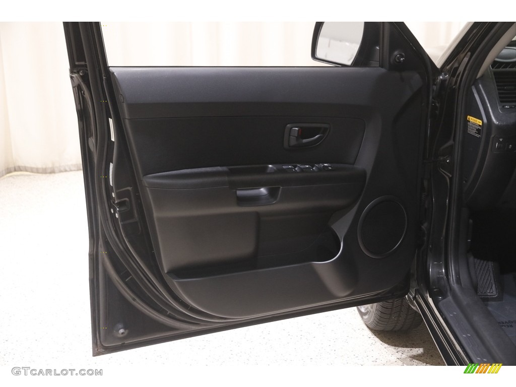 2011 Soul 1.6 - Shadow Black / Black Cloth photo #4