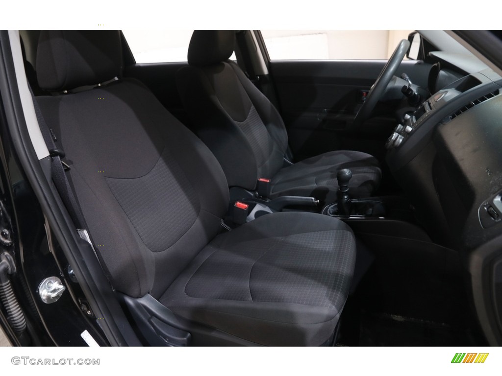 2011 Soul 1.6 - Shadow Black / Black Cloth photo #12