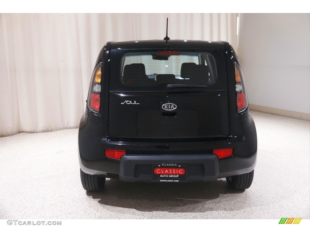 2011 Soul 1.6 - Shadow Black / Black Cloth photo #15