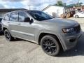 Sting-Gray - Grand Cherokee Altitude 4x4 Photo No. 4