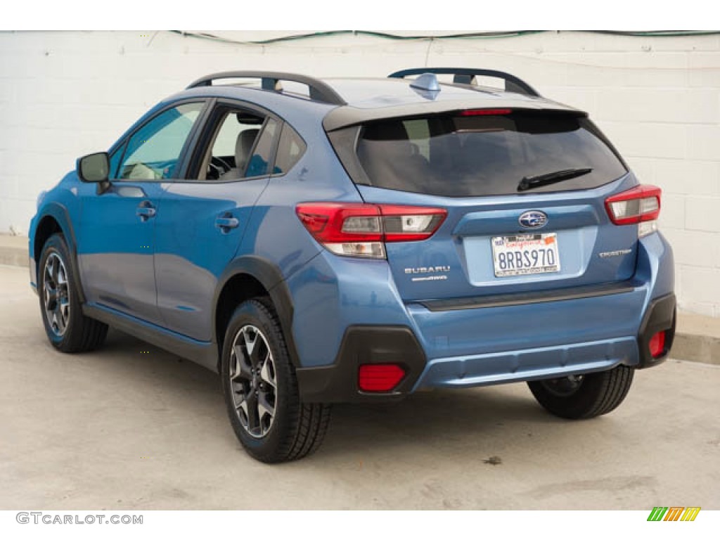 2020 Crosstrek 2.0 Premium - Quartz Blue Pearl / Gray photo #2