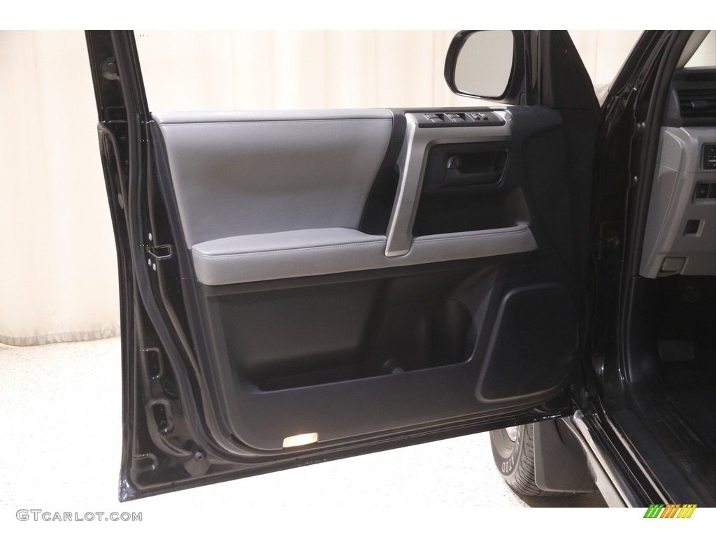 2013 4Runner SR5 4x4 - Black / Graphite photo #4