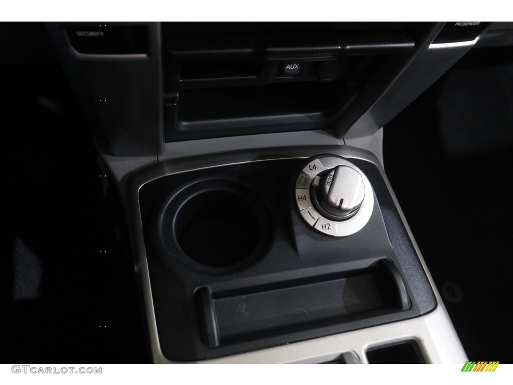 2013 4Runner SR5 4x4 - Black / Graphite photo #17