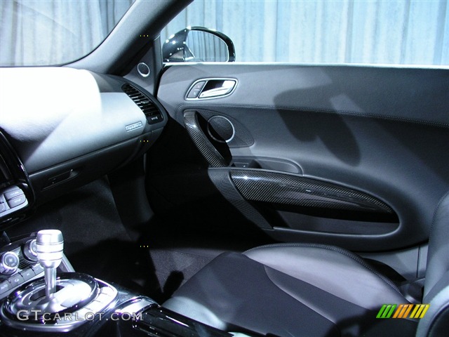 2008 R8 4.2 FSI quattro - Phantom Black Pearl Effect / Black photo #12