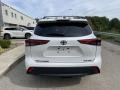 2022 Wind Chill Pearl Toyota Highlander XLE AWD  photo #8