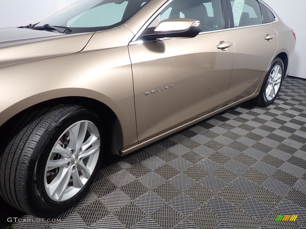 2018 Malibu LT - Sandy Ridge Metallic / Jet Black photo #9