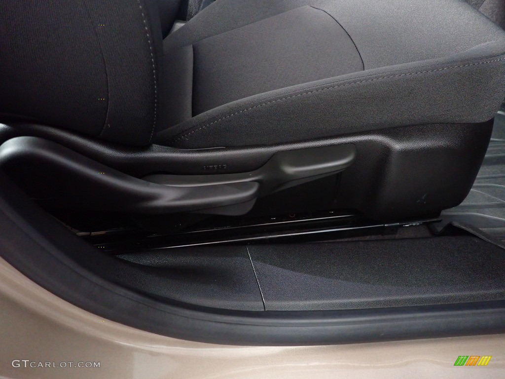 2018 Malibu LT - Sandy Ridge Metallic / Jet Black photo #36