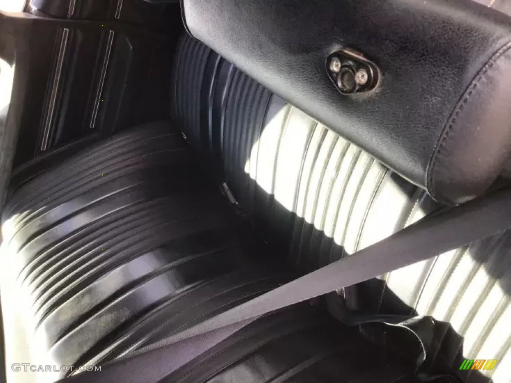 1976 Cutlass Supreme Brougham Coupe - Black / Black photo #4