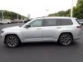Silver Zynith - Grand Cherokee L Overland 4x4 Photo No. 2
