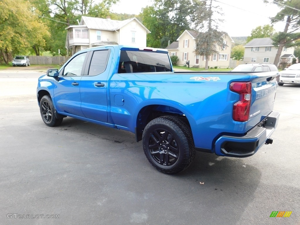 2022 Silverado 1500 Custom Double Cab 4x4 - Glacier Blue Metallic / Jet Black photo #4