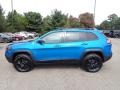 Hydro Blue Pearl - Cherokee Trailhawk 4x4 Photo No. 2