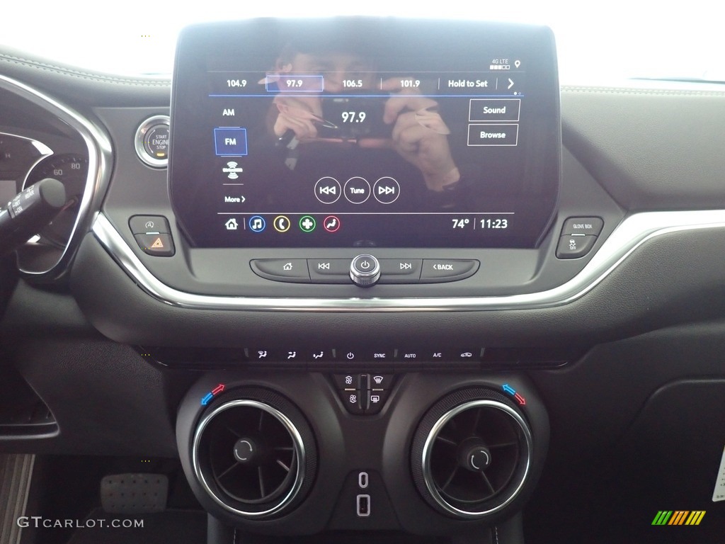 2023 Chevrolet Blazer LT AWD Controls Photo #144961655