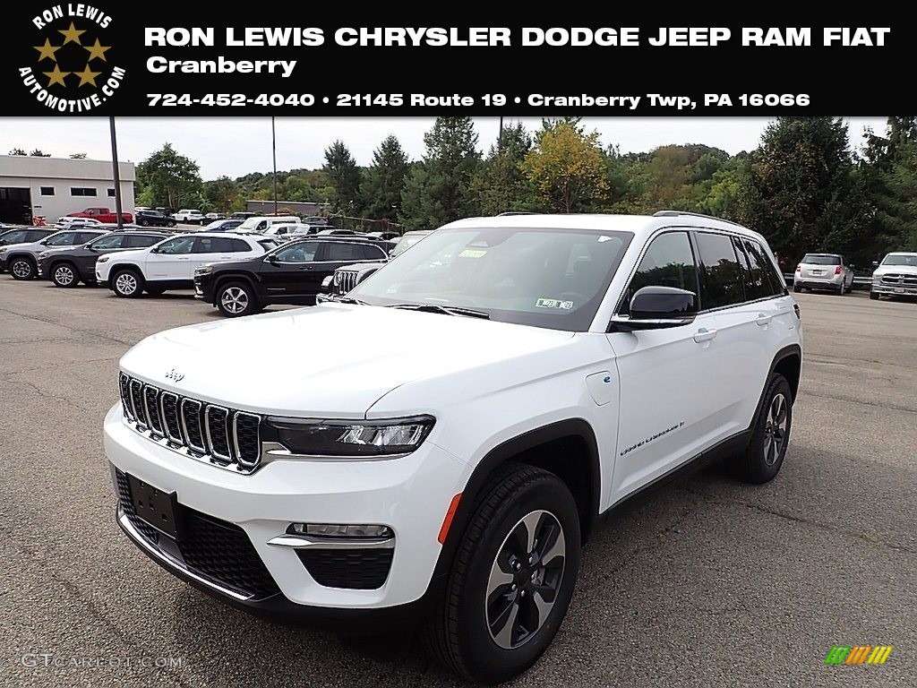 Bright White Jeep Grand Cherokee