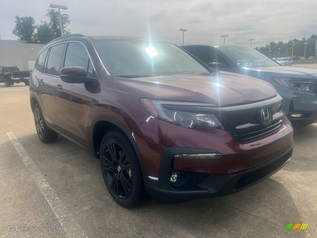 2022 Pilot Special Edition AWD - Deep Scarlet Pearl / Beige photo #3