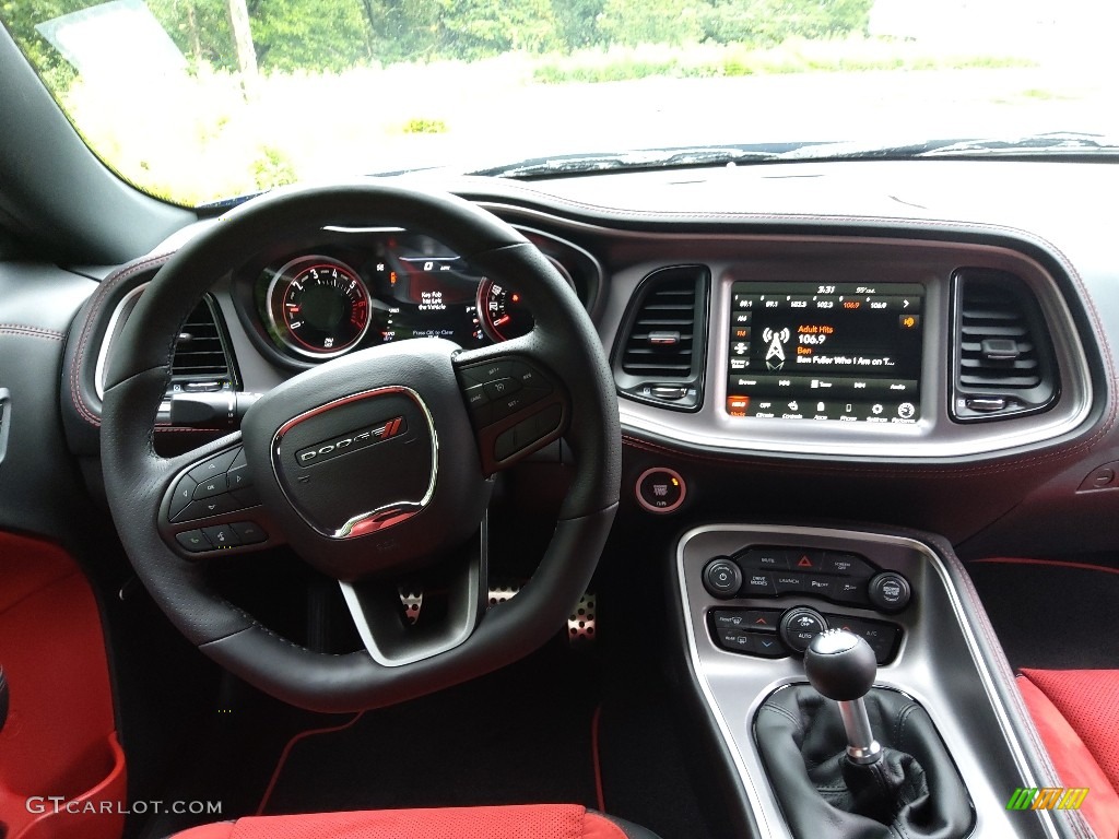 2022 Challenger R/T Scat Pack Dynamics Package - Indigo Blue / Ruby Red/Black photo #17