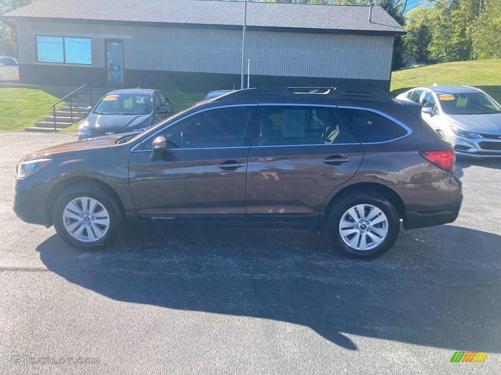 2019 Outback 2.5i Premium - Cinnamon Brown Pearl / Warm Ivory photo #1