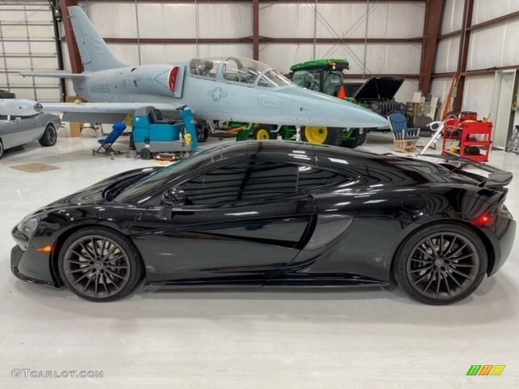Onyx Black 2017 McLaren 570GT Coupe Exterior Photo #144966719