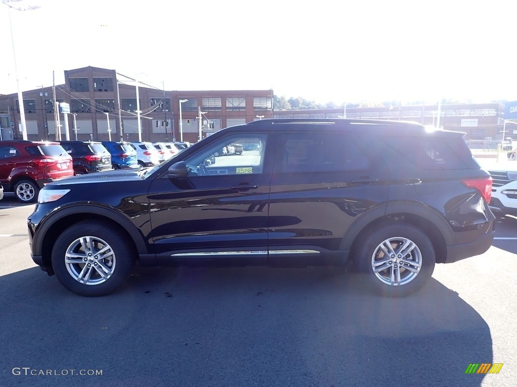 2022 Explorer XLT - Agate Black Metallic / Ebony photo #5