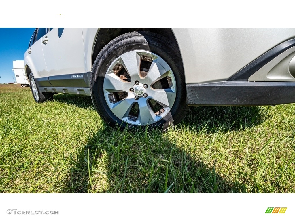 2011 Outback 2.5i Premium Wagon - Satin White Pearl / Warm Ivory photo #2