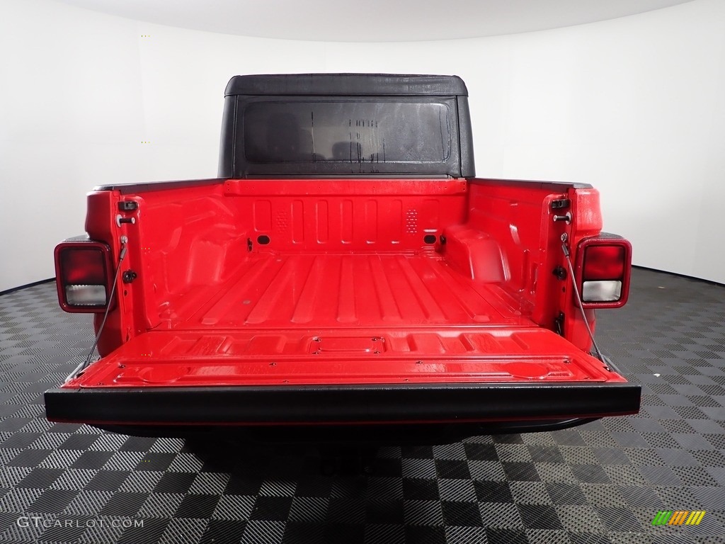 2021 Gladiator Willys 4x4 - Firecracker Red / Black photo #8