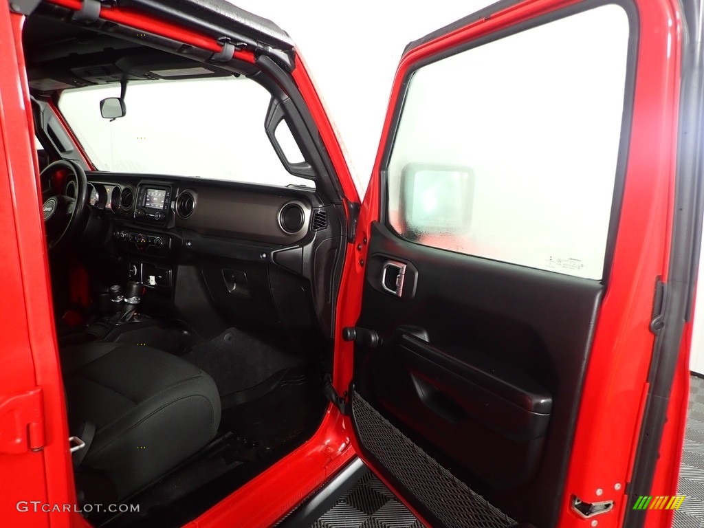 2021 Gladiator Willys 4x4 - Firecracker Red / Black photo #23