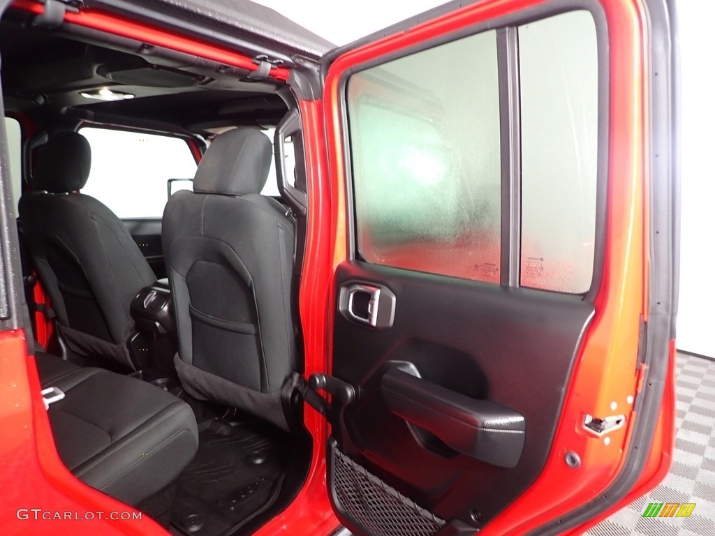 2021 Gladiator Willys 4x4 - Firecracker Red / Black photo #25