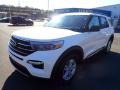 2022 Oxford White Ford Explorer XLT  photo #4