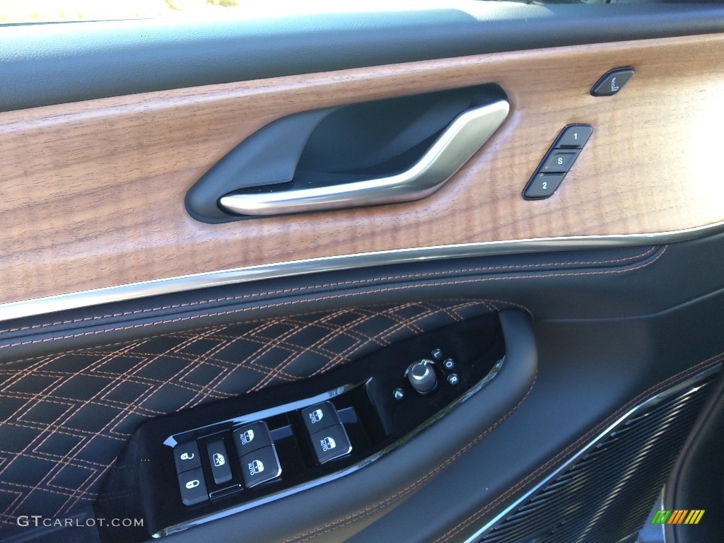 2023 Jeep Grand Cherokee L Summit Reserve 4WD Global Black Door Panel Photo #144975745
