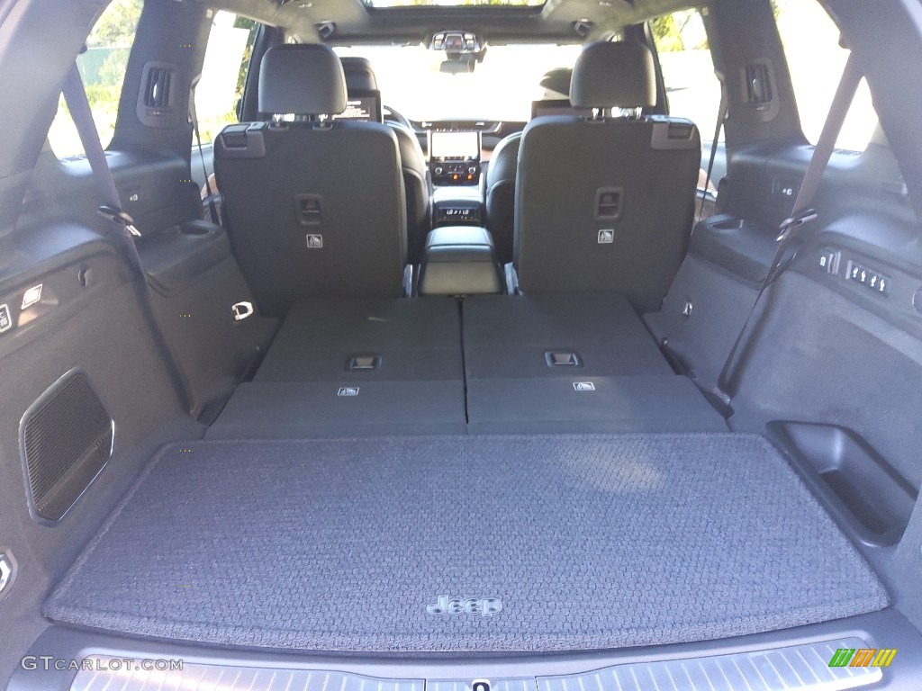 2023 Jeep Grand Cherokee L Summit Reserve 4WD Trunk Photo #144975979