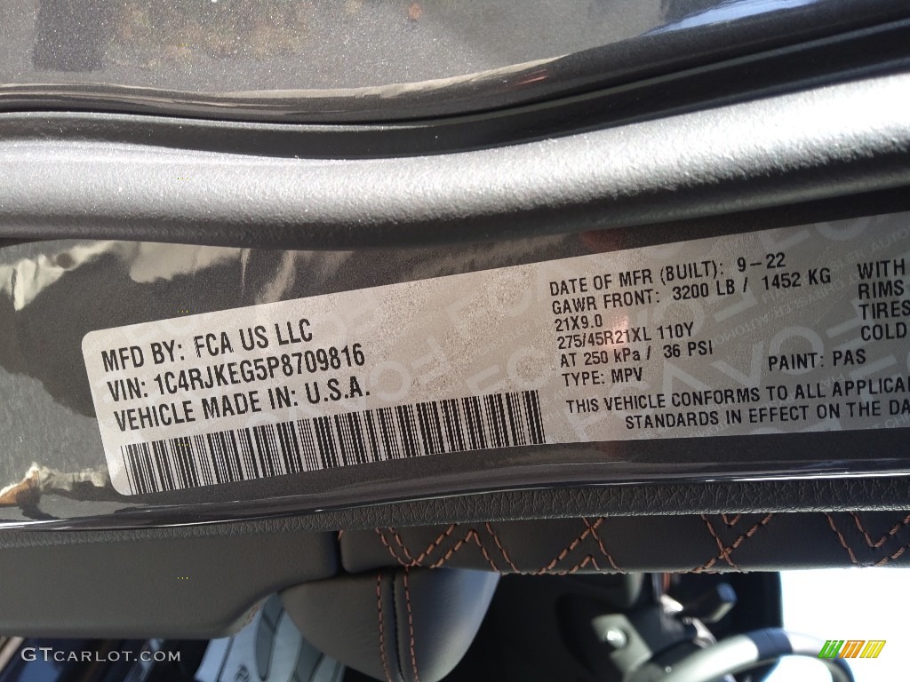 2023 Grand Cherokee Color Code PAS for Baltic Gray Metallic Photo #144976564