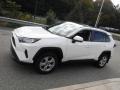 Super White - RAV4 XLE AWD Photo No. 13