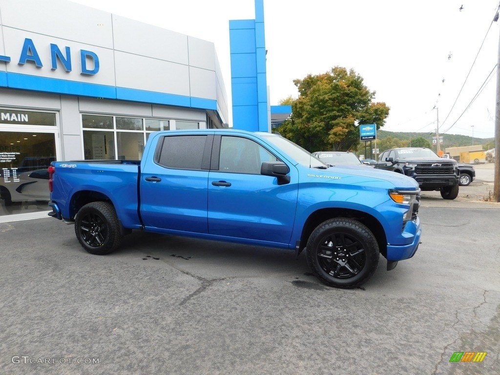 2022 Silverado 1500 Custom Crew Cab 4x4 - Glacier Blue Metallic / Jet Black photo #8
