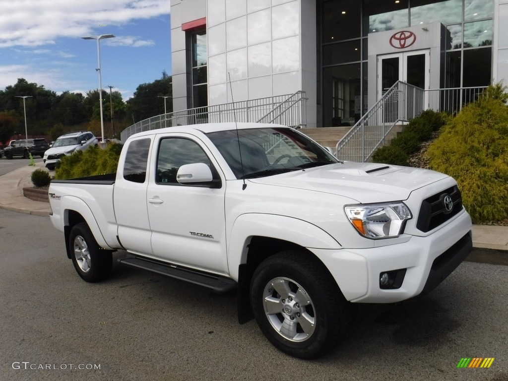 2015 Tacoma V6 Access Cab 4x4 - Super White / Graphite photo #1