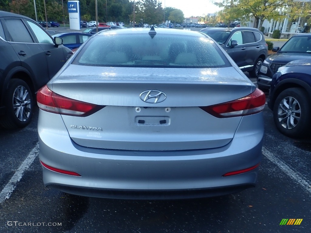 2017 Elantra SE - Gray / Gray photo #3