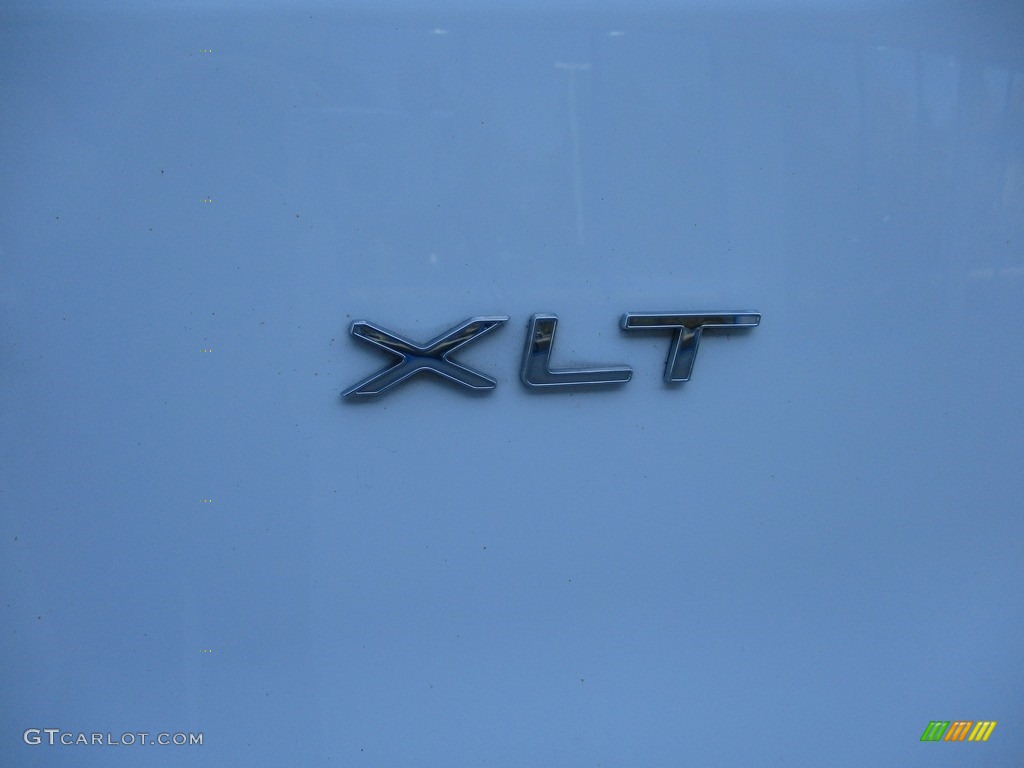 2020 Ford Transit Passenger Wagon XLT 350 LR Extended Marks and Logos Photos