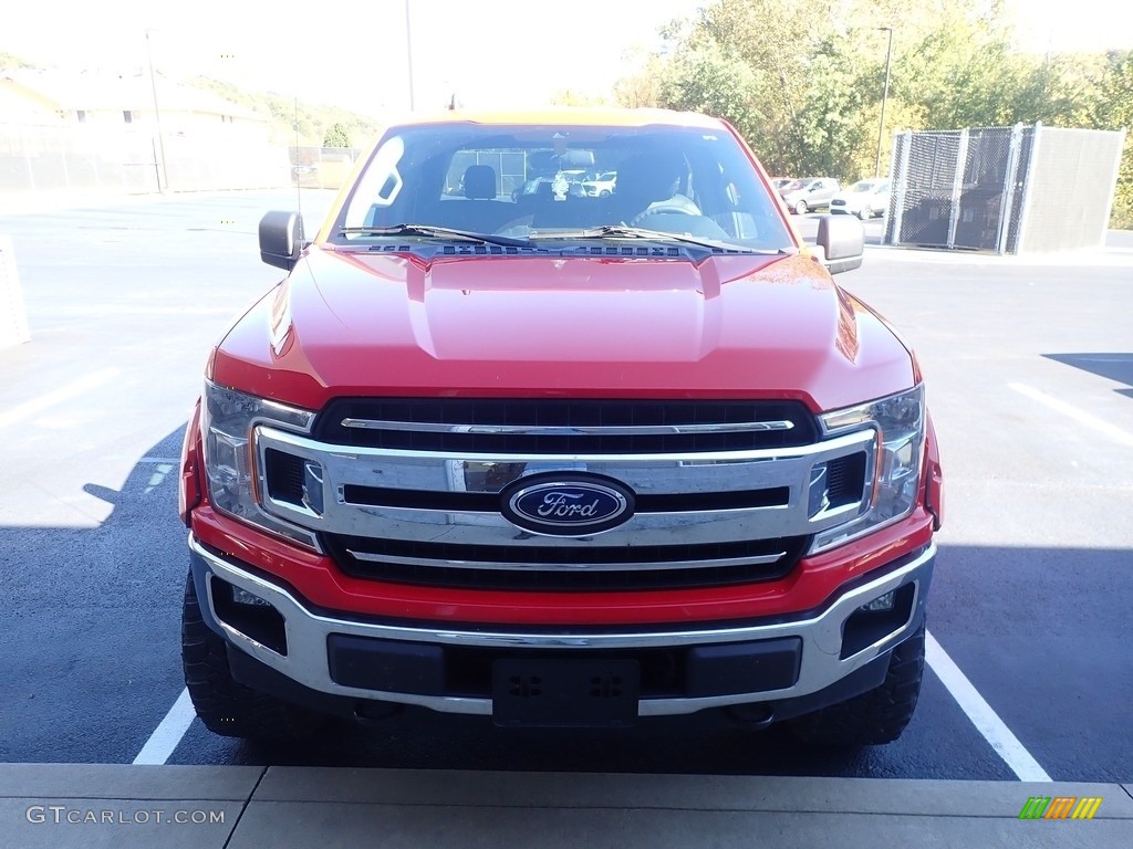 2019 F150 XLT SuperCrew 4x4 - Race Red / Earth Gray photo #3
