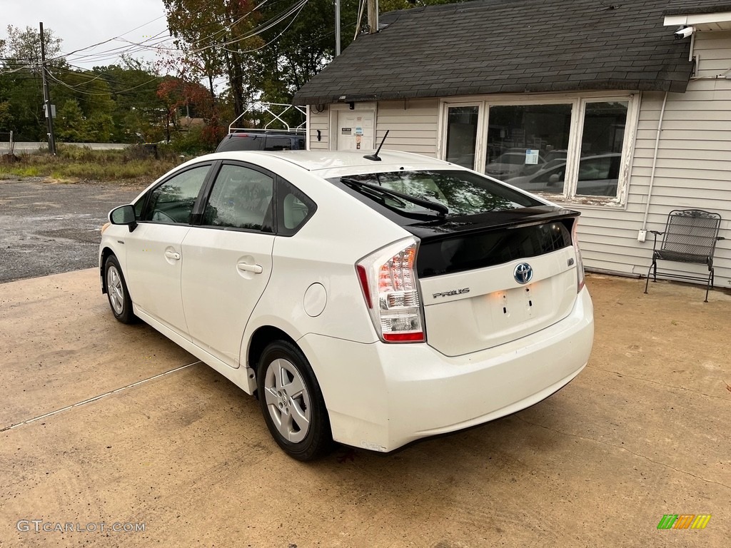 2010 Prius Hybrid II - Blizzard White Pearl / Dark Gray photo #10
