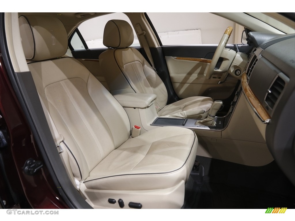 2011 MKZ FWD - Bordeaux Reserve Metallic / Light Camel photo #20