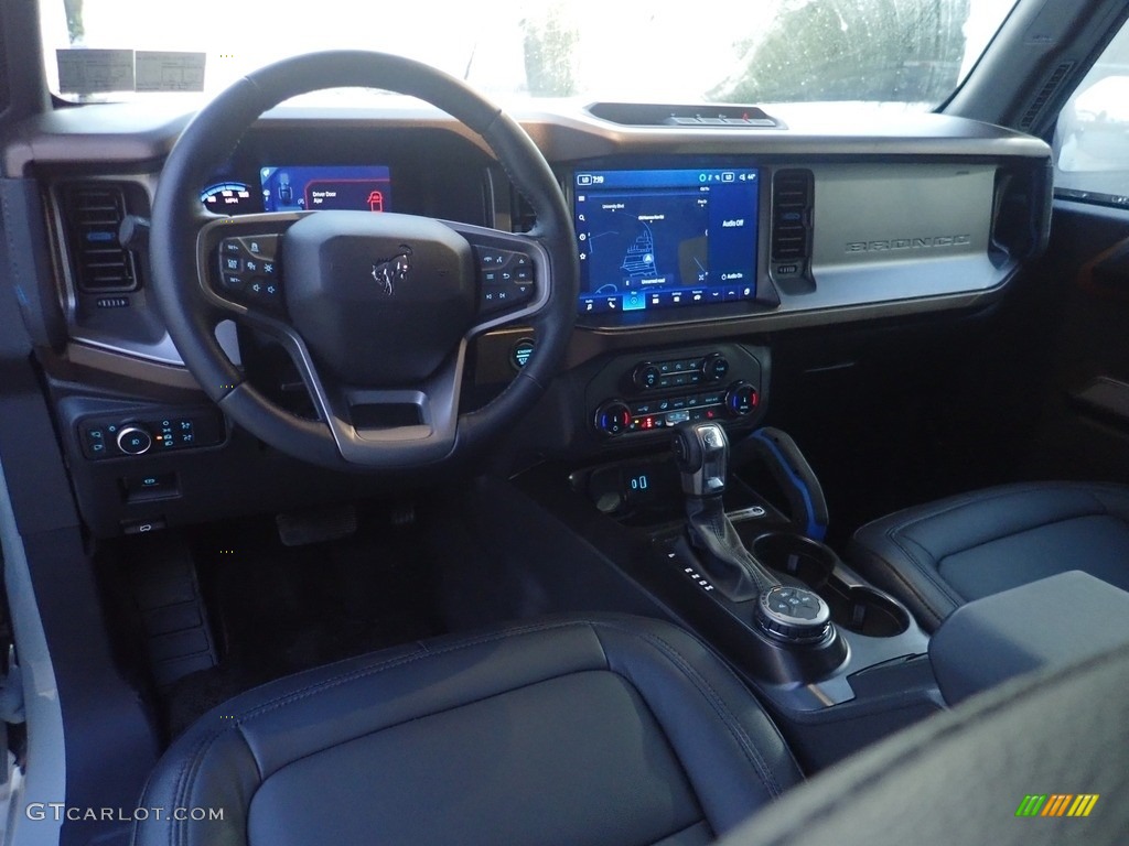 Space Gray/Navy Pier Interior 2022 Ford Bronco Outer Banks 4x4 4-Door Photo #144984352