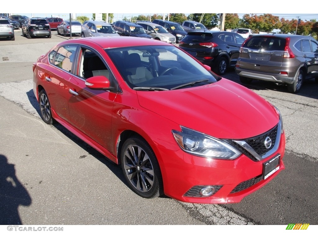 2019 Sentra SR - Red Alert / Charcoal photo #3