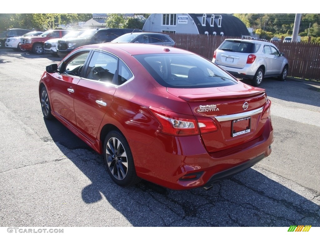 2019 Sentra SR - Red Alert / Charcoal photo #7
