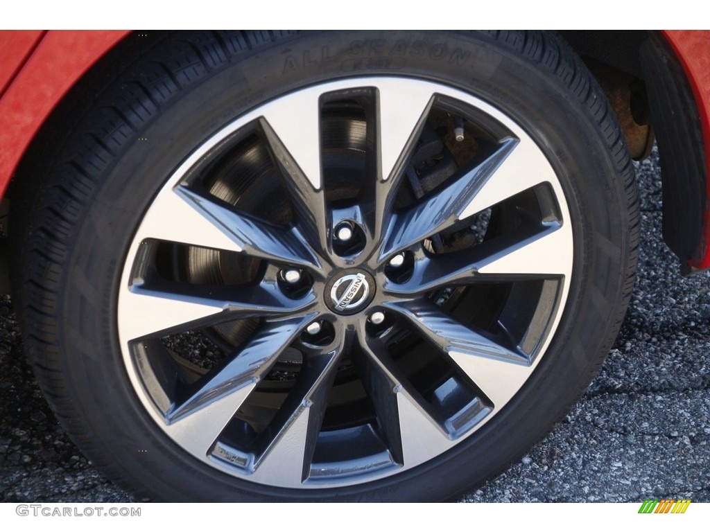 2019 Sentra SR - Red Alert / Charcoal photo #22