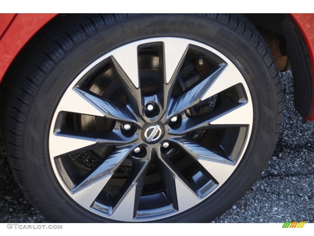 2019 Sentra SR - Red Alert / Charcoal photo #23